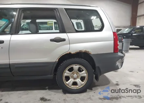 2003 Subaru Forester X z USA, uszkodzony, nr VIN JF1SG63653G729586